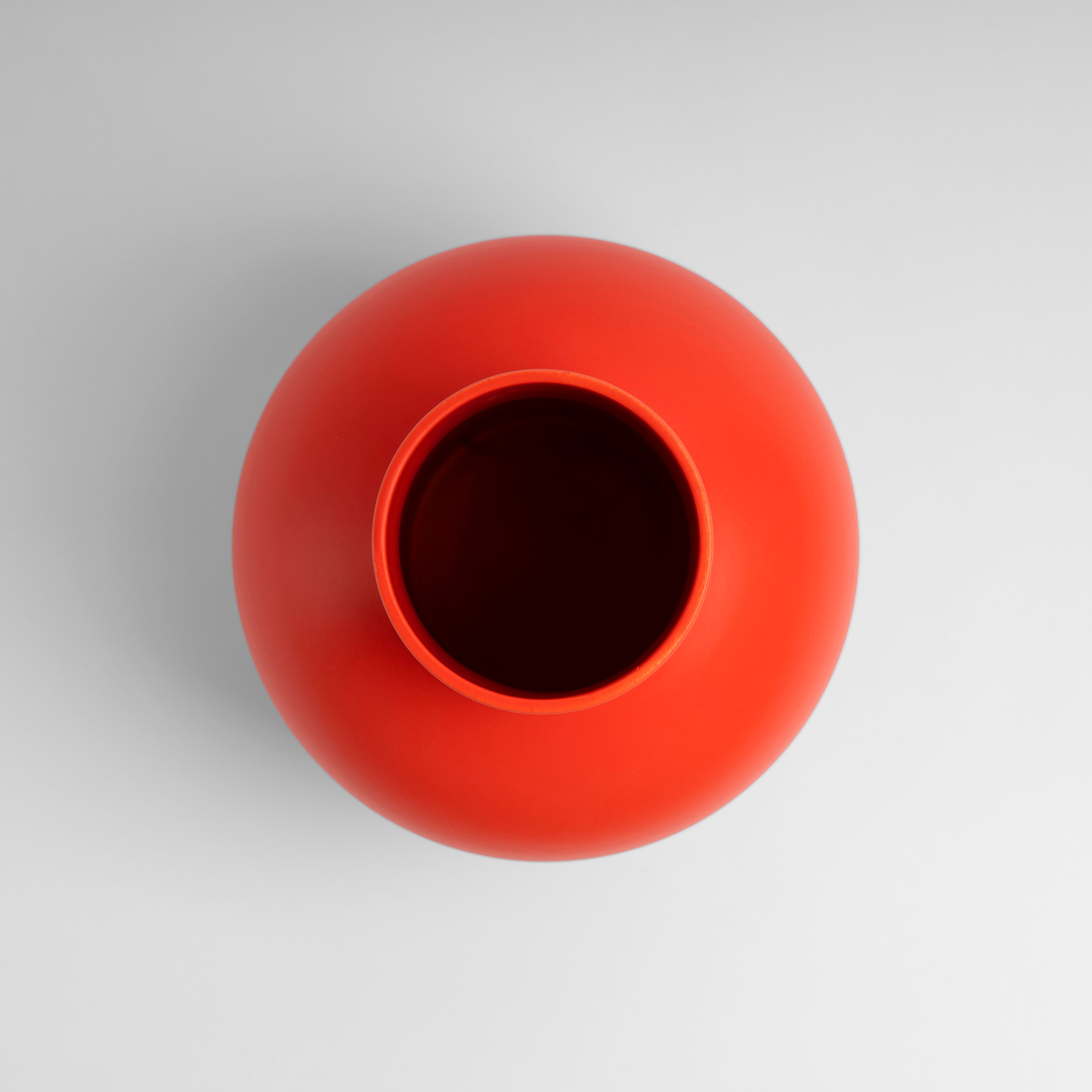 XL Strong Coral Globe Statement Vase - Image 2